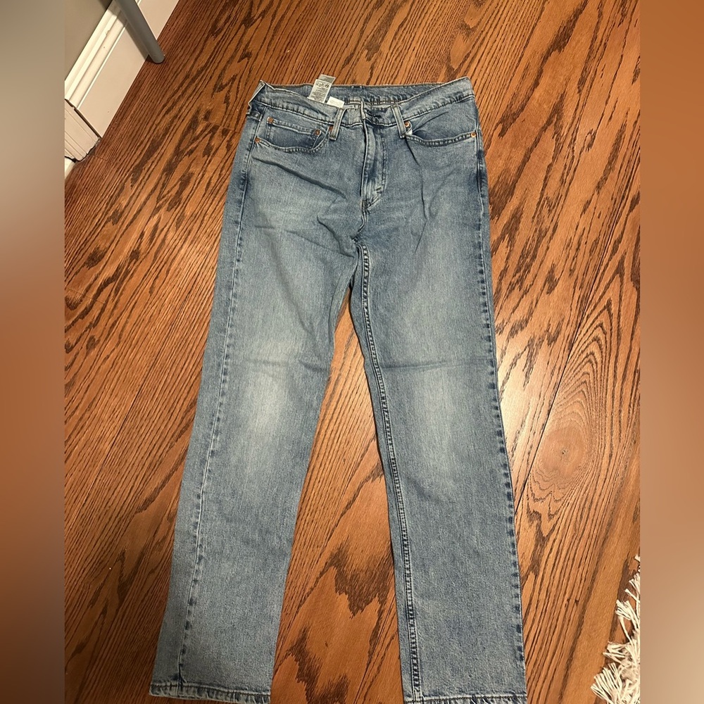 Levi's Medium Wash Straight Leg Men's Jeans